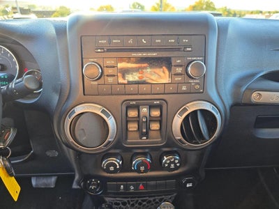 2013 Jeep Wrangler Unlimited 4WD 4dr Sport