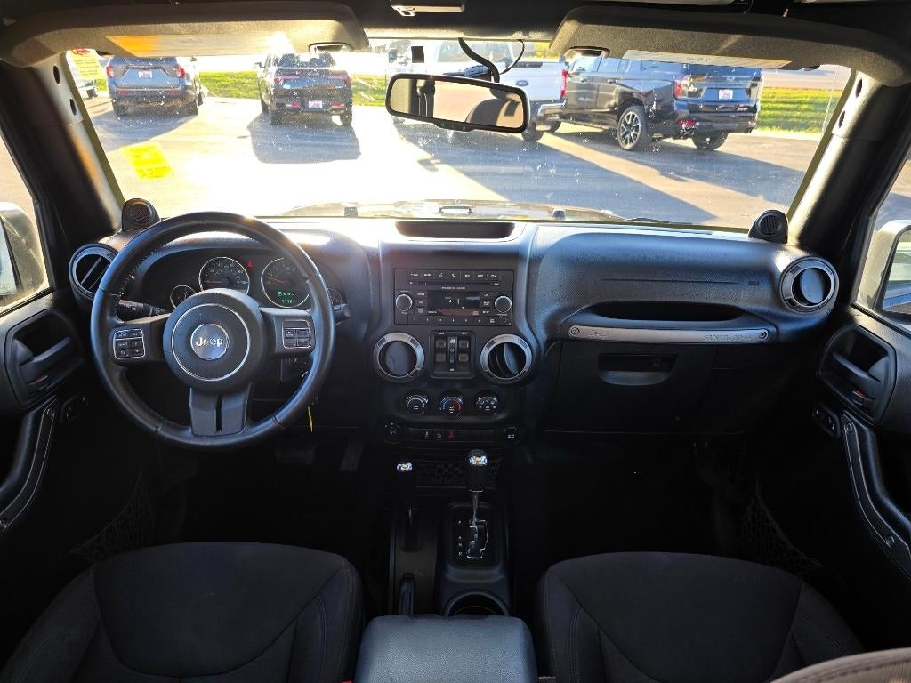2013 Jeep Wrangler Unlimited 4WD 4dr Sport