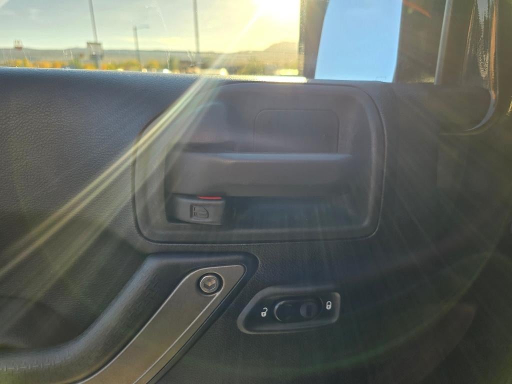 2013 Jeep Wrangler Unlimited 4WD 4dr Sport