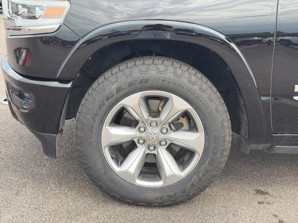 2022 RAM 1500 Limited Crew Cab 4x4 5'7" Box