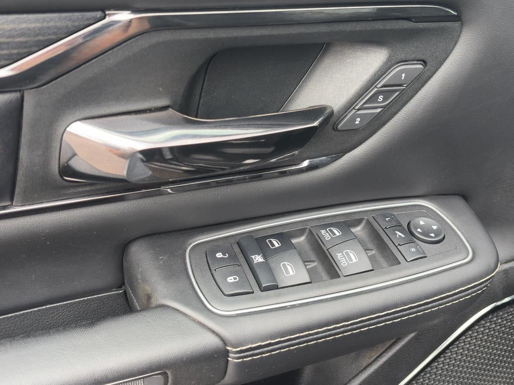 2022 RAM 1500 Limited Crew Cab 4x4 5'7" Box