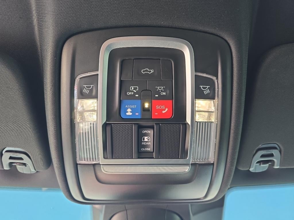 2022 RAM 1500 Longhorn 4x4 Crew Cab 5'7" Box