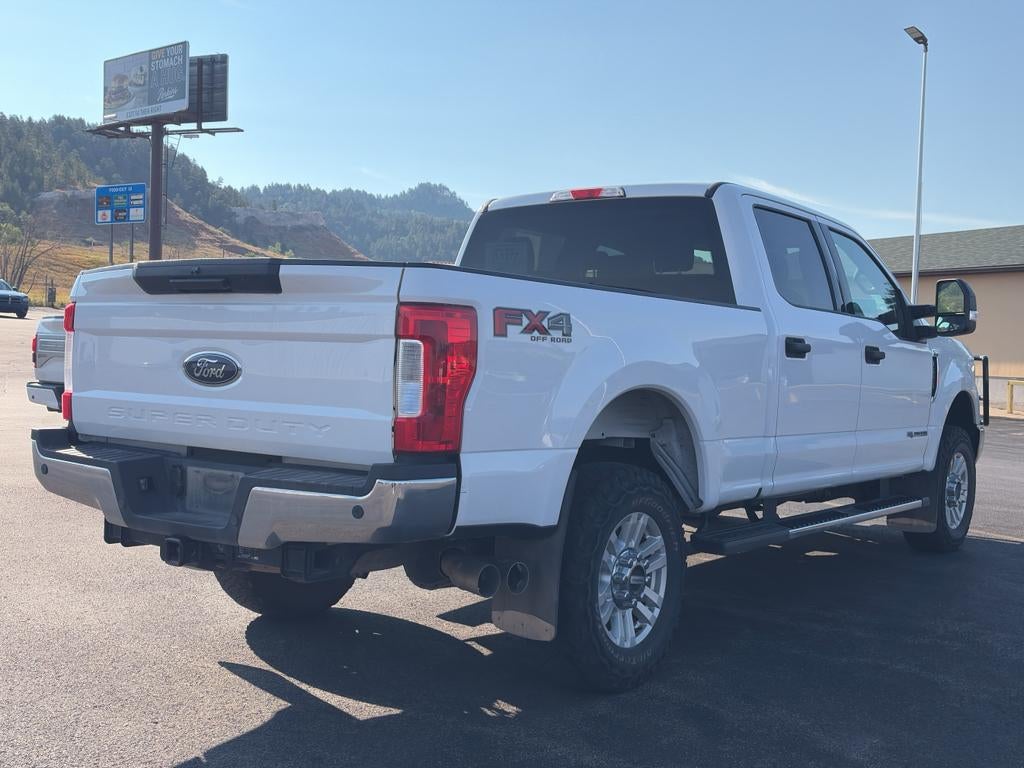 2019 Ford F-250 XLT 4WD Crew Cab 6.75' Box