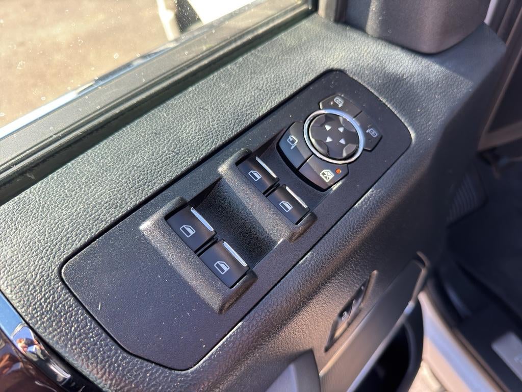 2015 Ford F-150 4WD SuperCrew 6-1/2 Ft Box Platinum