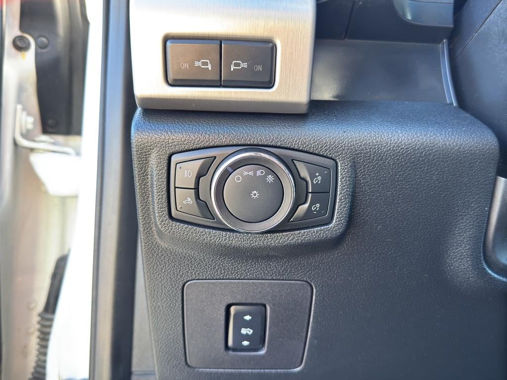 2015 Ford F-150 4WD SuperCrew 6-1/2 Ft Box Platinum