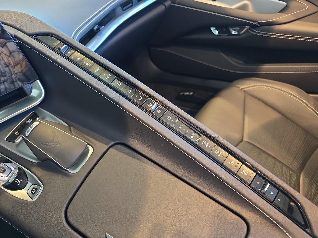 2025 Chevrolet Corvette Stingray 2LT