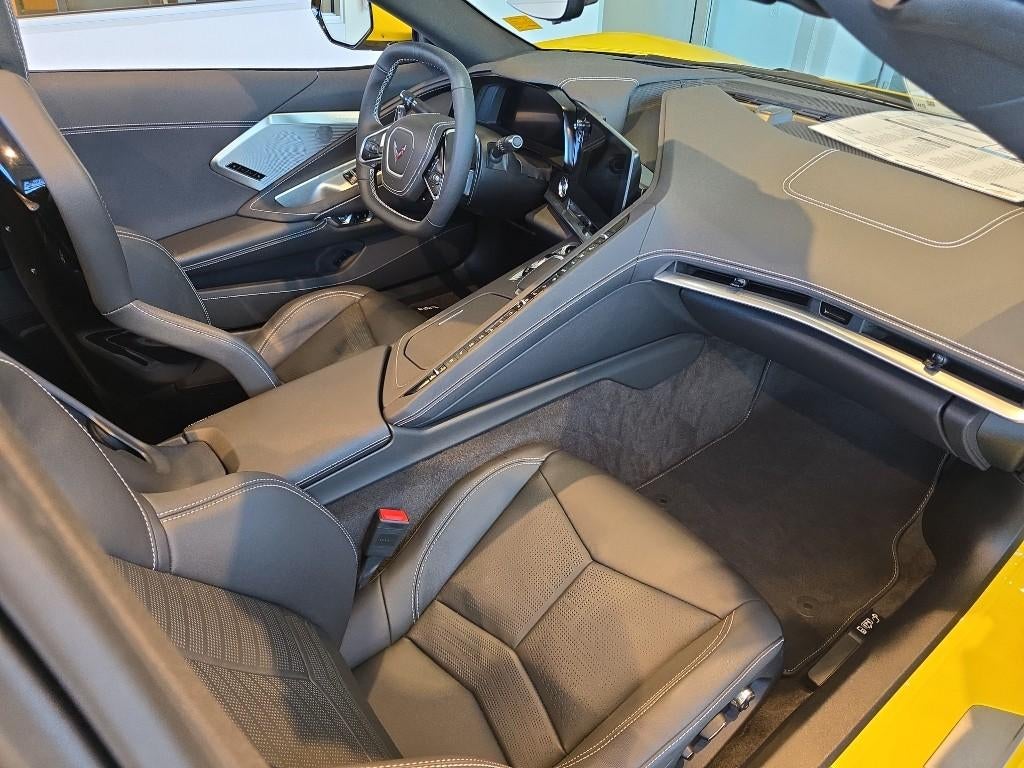 2025 Chevrolet Corvette Stingray 2LT