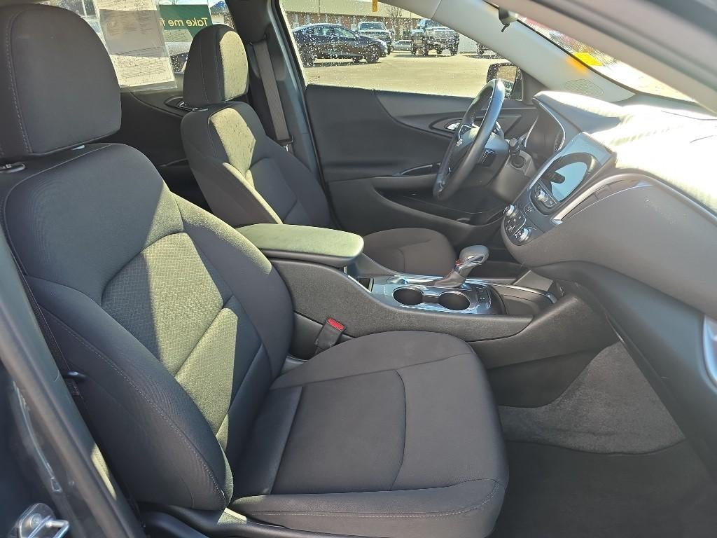 2021 Chevrolet Malibu RS