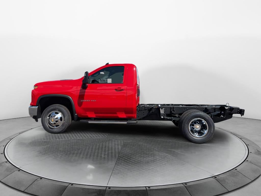 2026 Chevrolet Silverado 3500 HD Chassis Cab LT