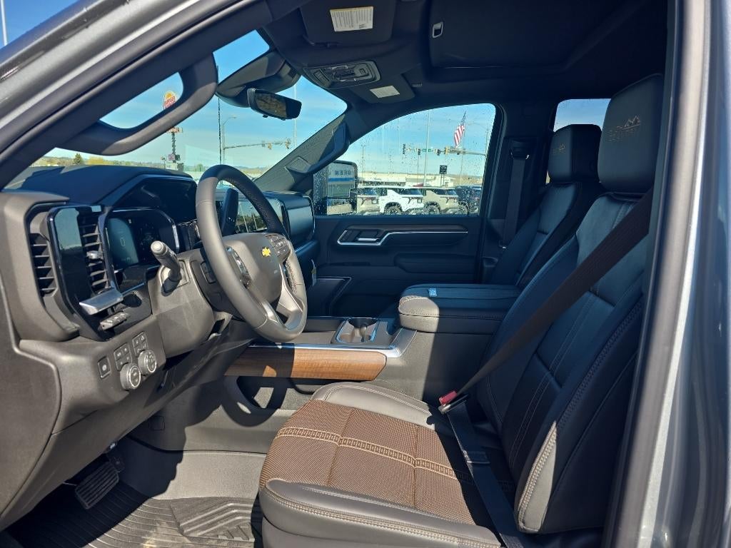 2026 Chevrolet Silverado 3500 HD High Country