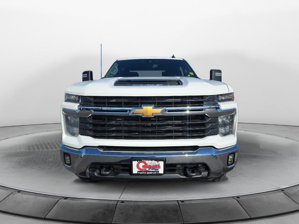 2024 Chevrolet Silverado 3500 HD Crew Cab Long Box 4-Wheel Drive LT