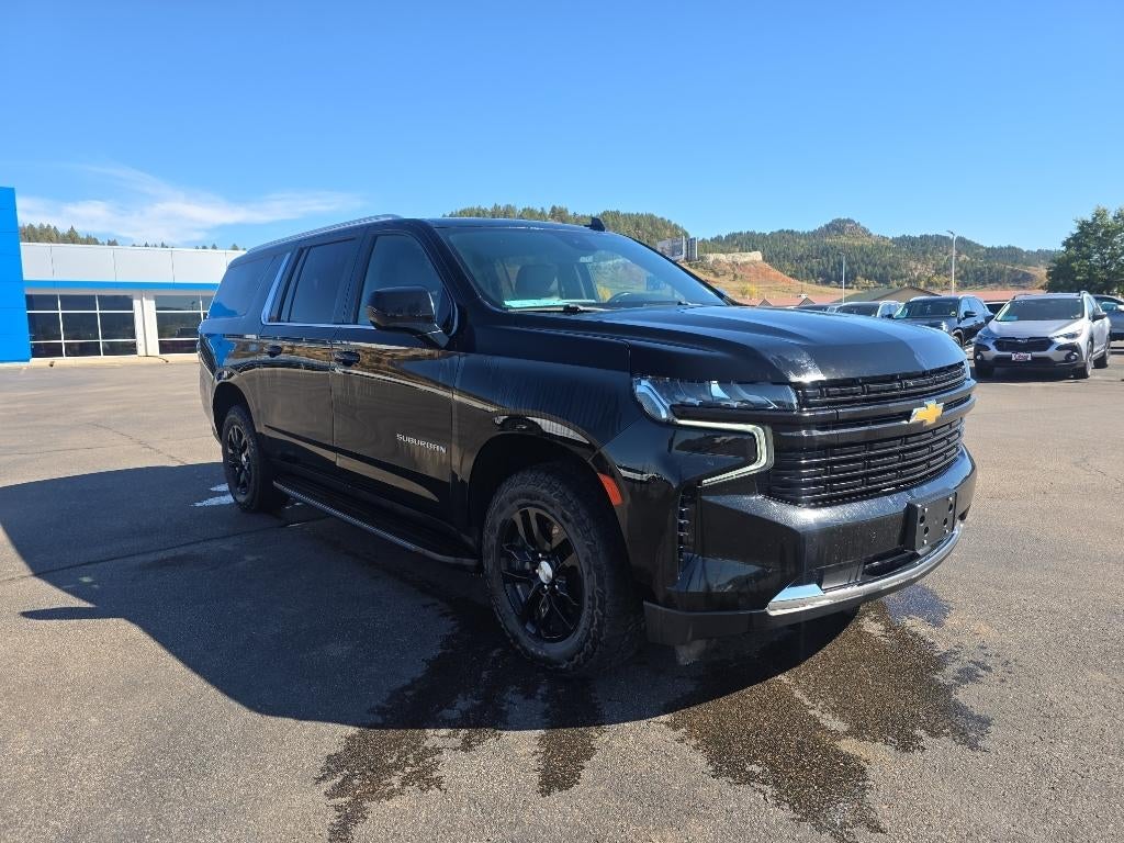 2023 Chevrolet Suburban LT