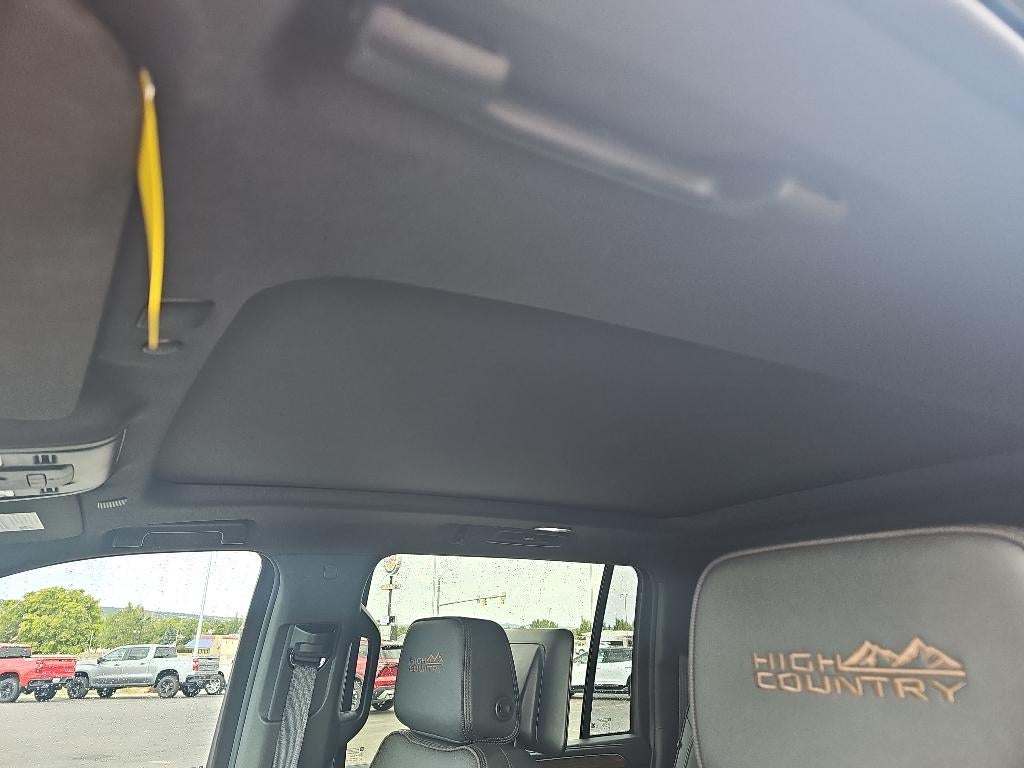 2023 Chevrolet Suburban High Country