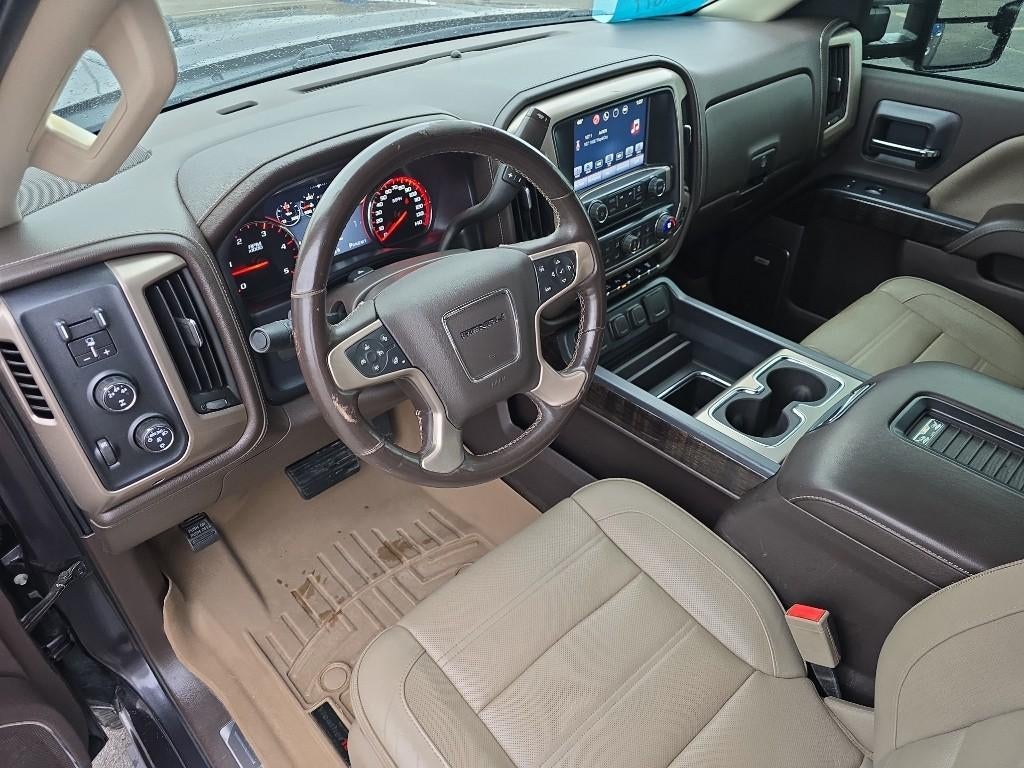 2016 GMC Sierra 3500 HD Crew Cab Standard Box 4-Wheel Drive Denali