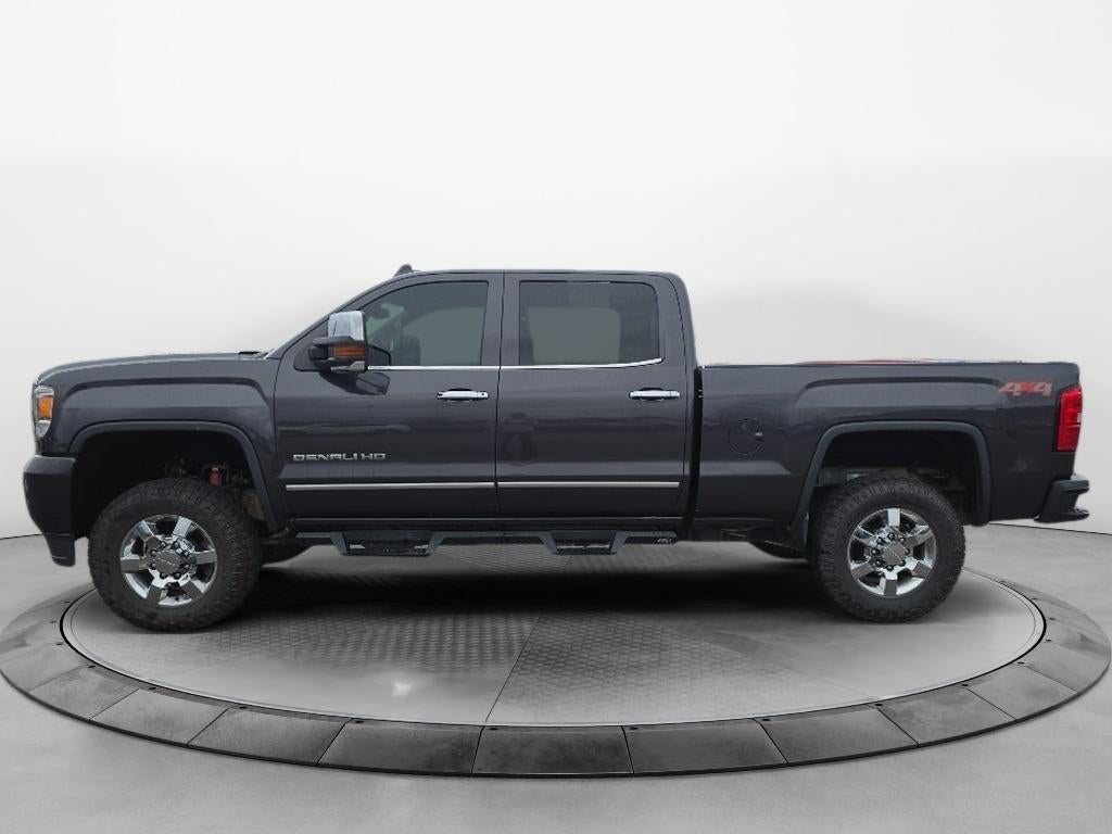 2016 GMC Sierra 3500 HD Crew Cab Standard Box 4-Wheel Drive Denali