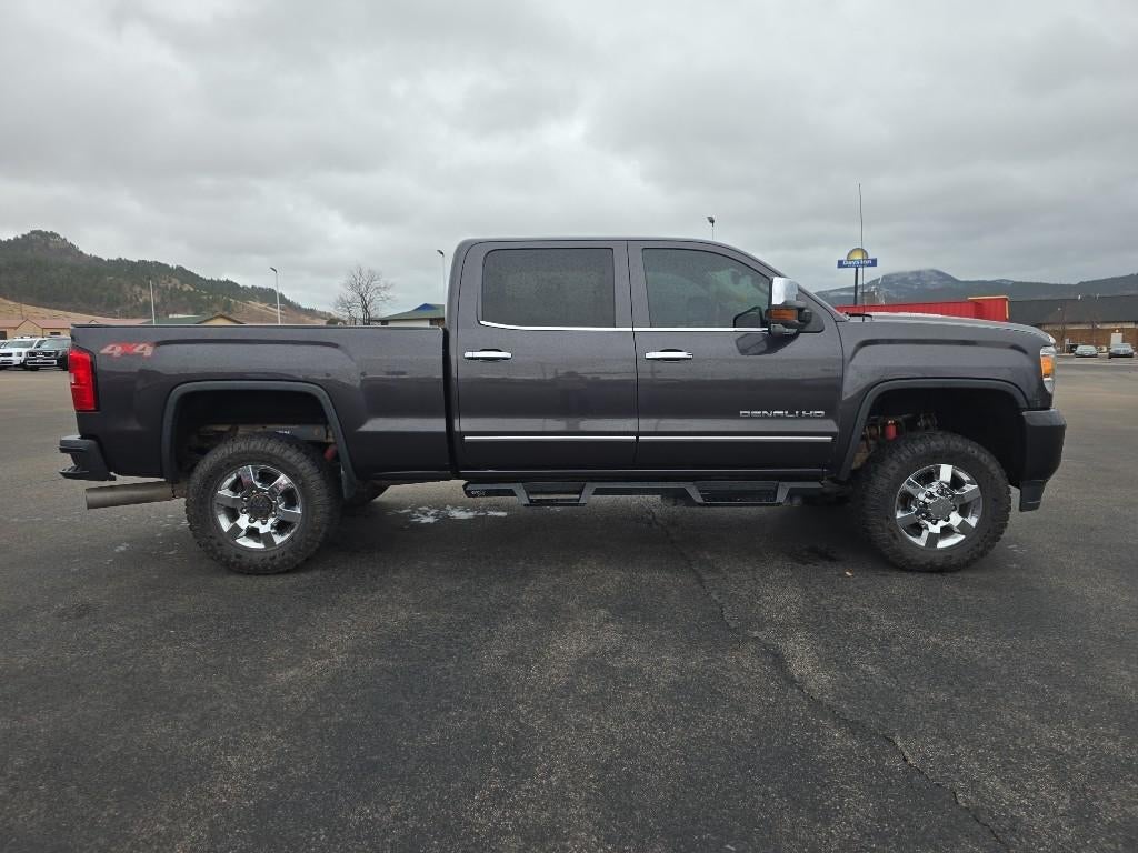 2016 GMC Sierra 3500 HD Crew Cab Standard Box 4-Wheel Drive Denali