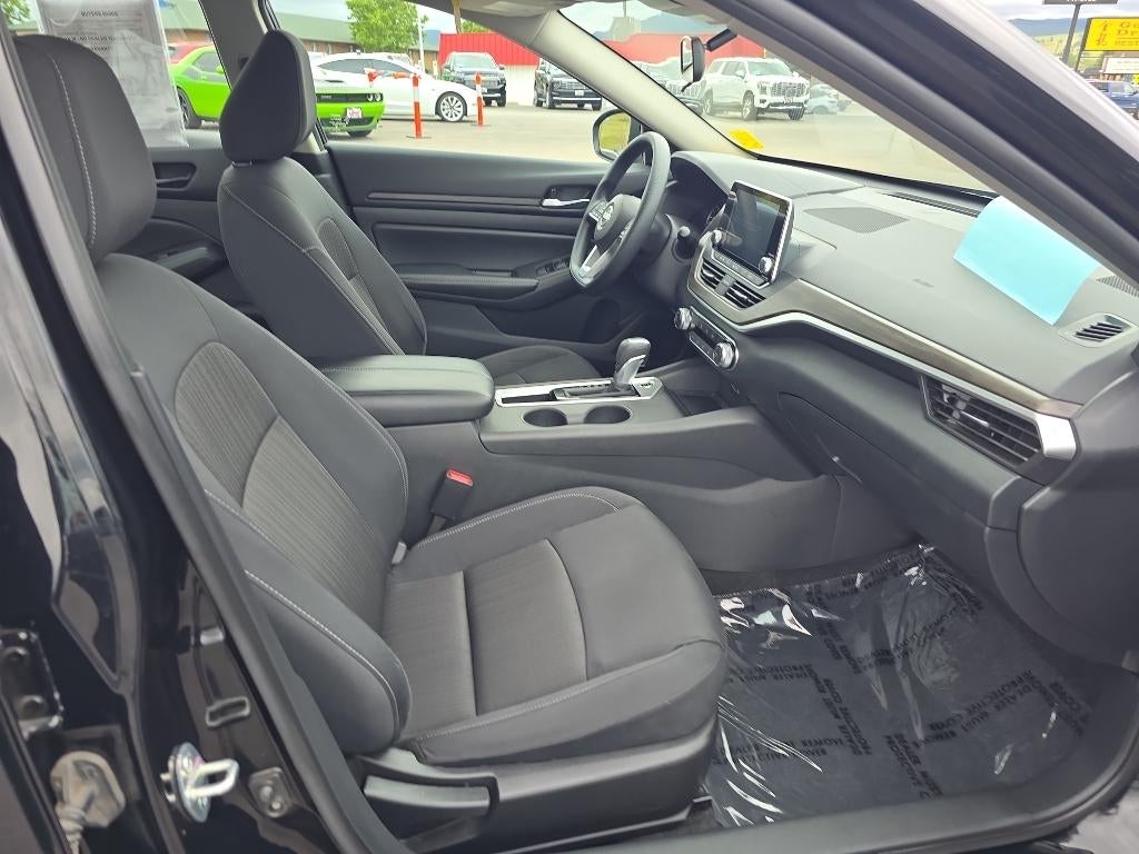 2025 Nissan Altima SV FWD