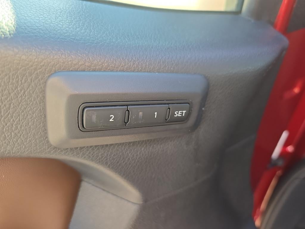 2024 Nissan TITAN 4x4 Crew Cab Platinum Reserve