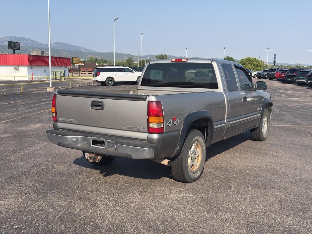 2000 Chevrolet Silverado 1500 LS