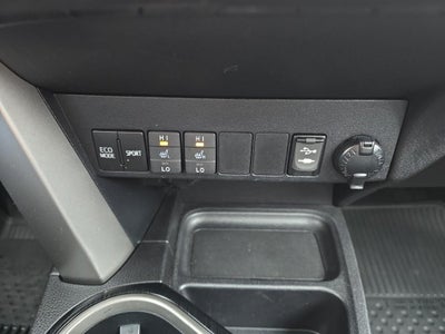 2016 Toyota RAV4 AWD 4dr Limited (GS)
