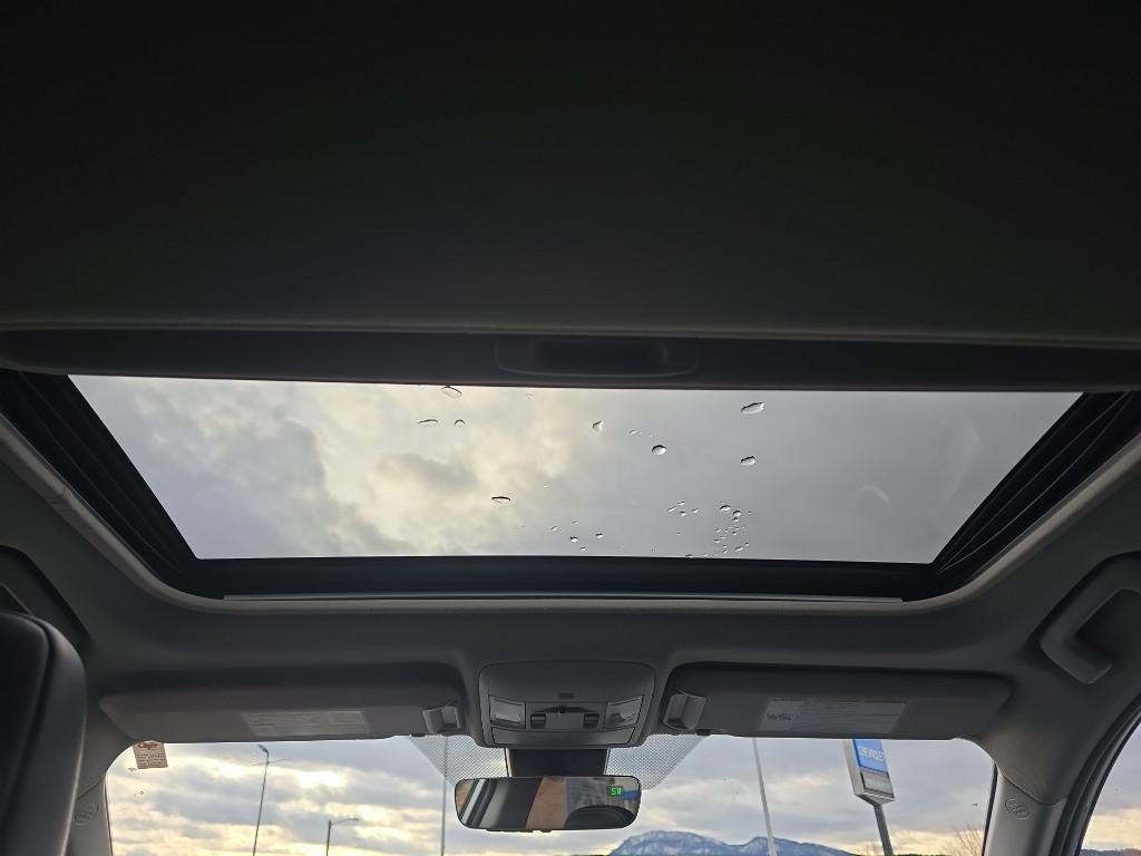 2016 Toyota RAV4 AWD 4dr Limited (GS)