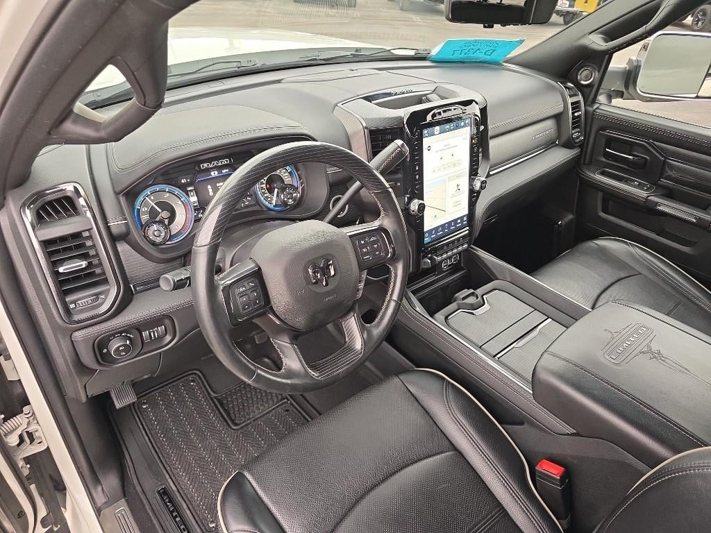 2022 RAM 3500 Limited Crew Cab 4x4 8' Box