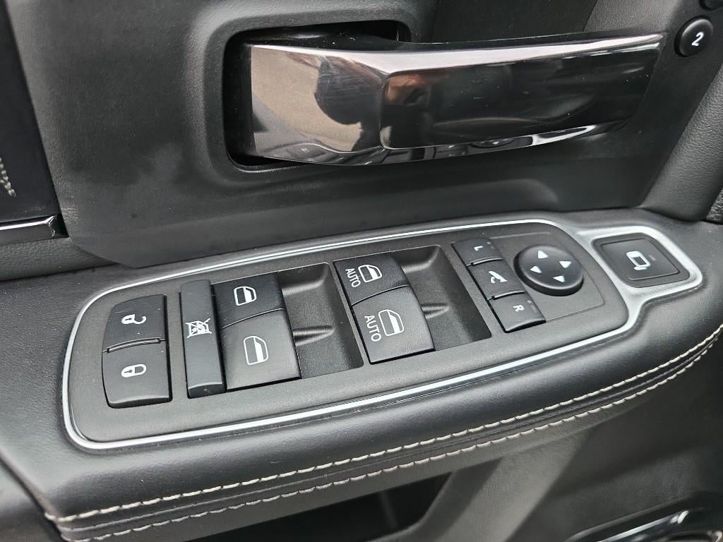 2022 RAM 3500 Limited Crew Cab 4x4 8' Box