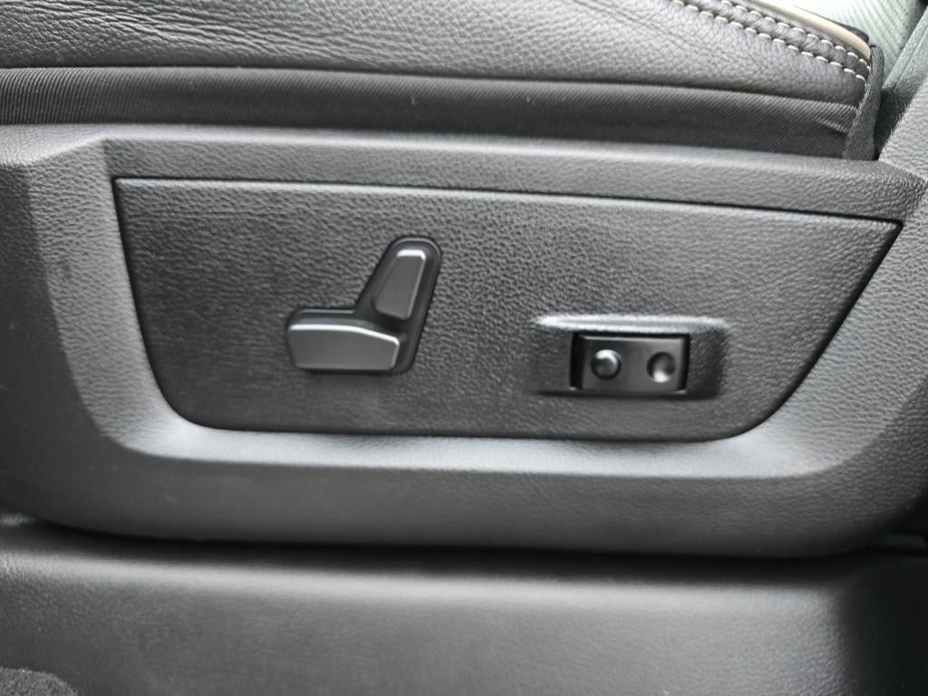 2022 RAM 3500 Limited Crew Cab 4x4 8' Box