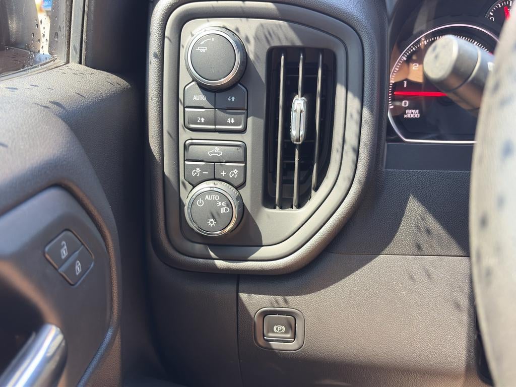 2021 Chevrolet Silverado 1500 Custom Trail Boss Midnight Edition