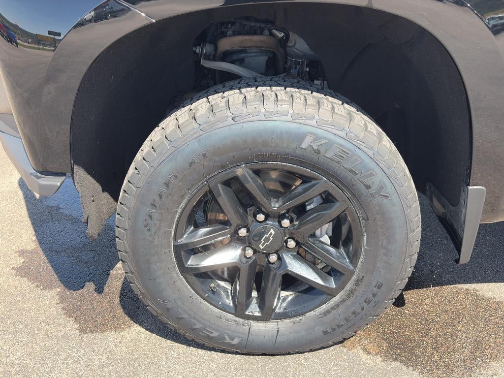 2021 Chevrolet Silverado 1500 Custom Trail Boss Midnight Edition