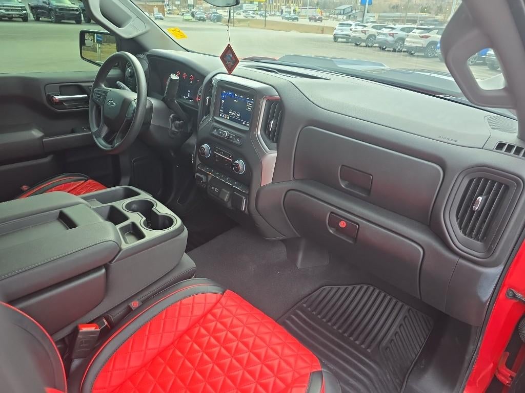 2024 Chevrolet Silverado 1500 Crew Cab Short Box 4-Wheel Drive Custom Trail Boss