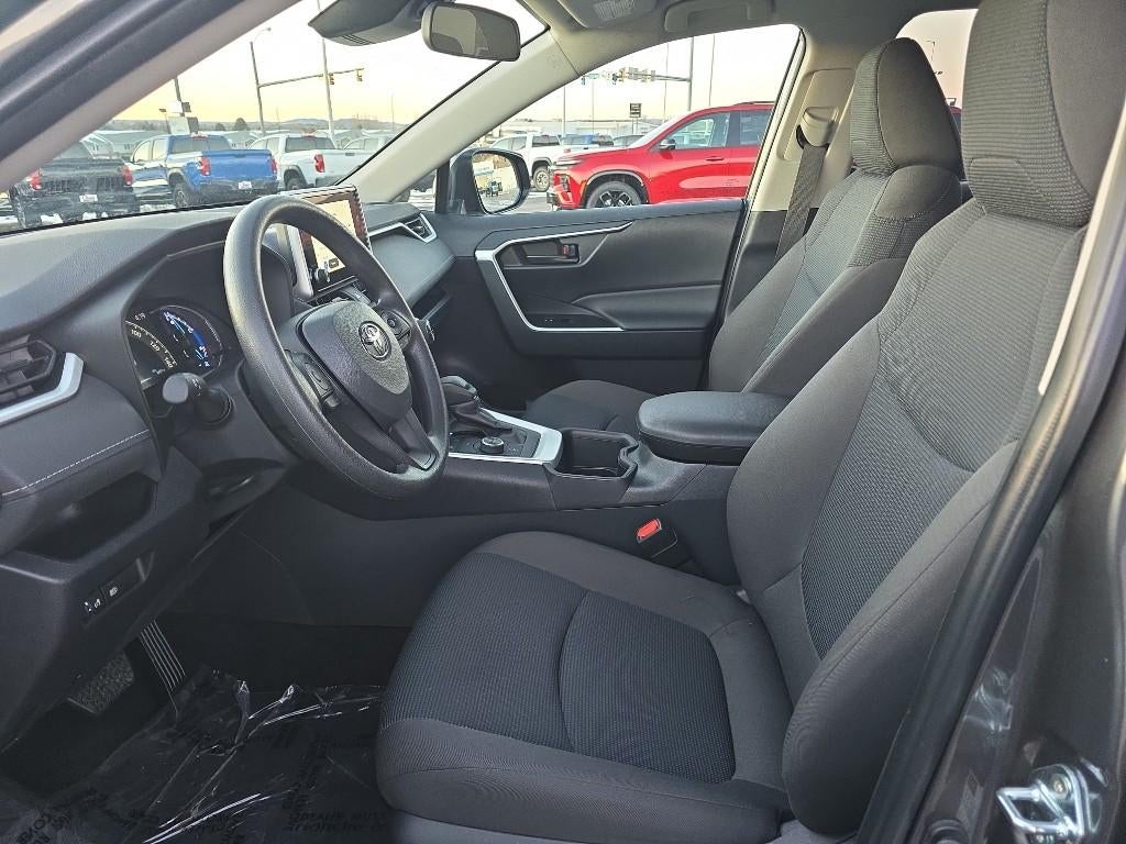 2025 Toyota RAV4 Hybrid LE