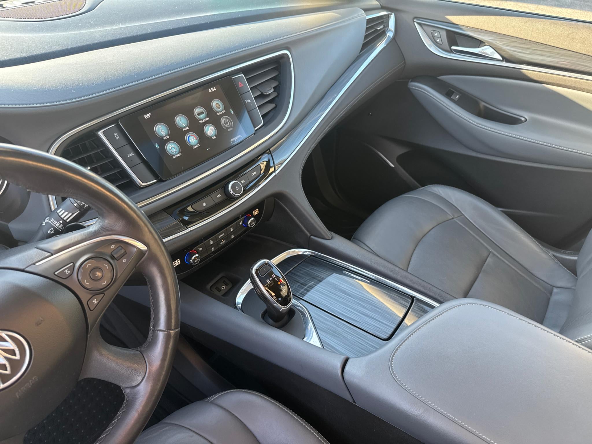 2018 Buick Enclave Essence AWD