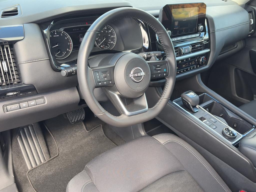 2025 Nissan Pathfinder SV 4WD