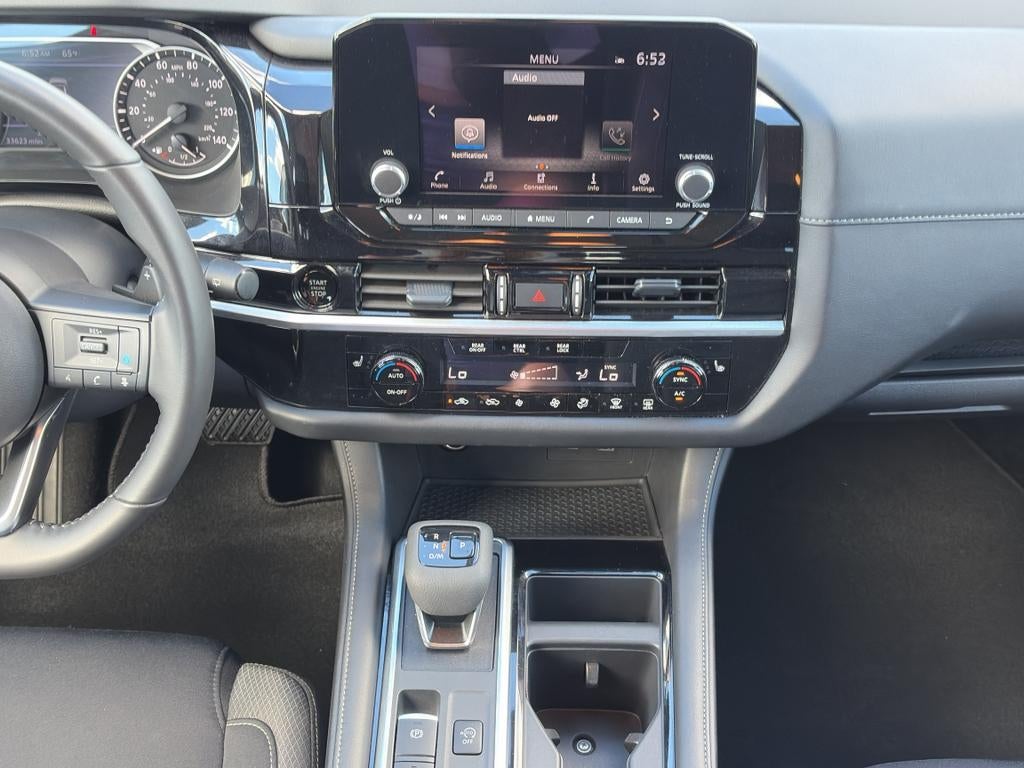 2025 Nissan Pathfinder SV 4WD