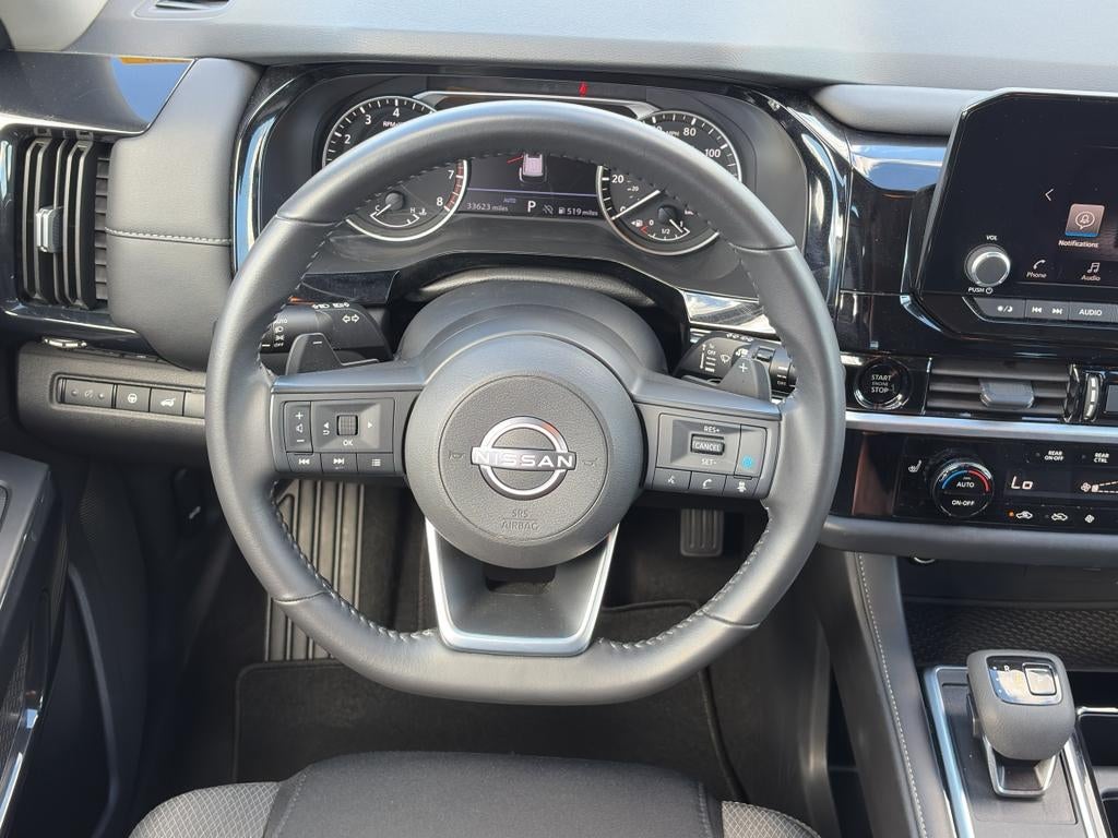 2025 Nissan Pathfinder SV 4WD