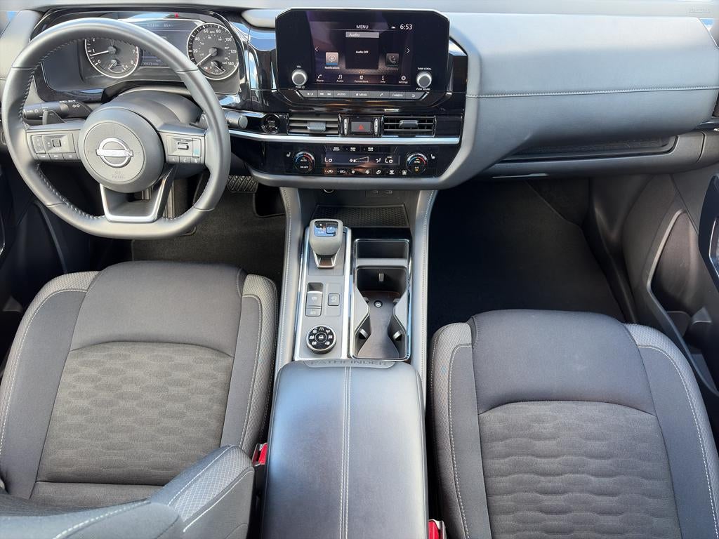 2025 Nissan Pathfinder SV 4WD