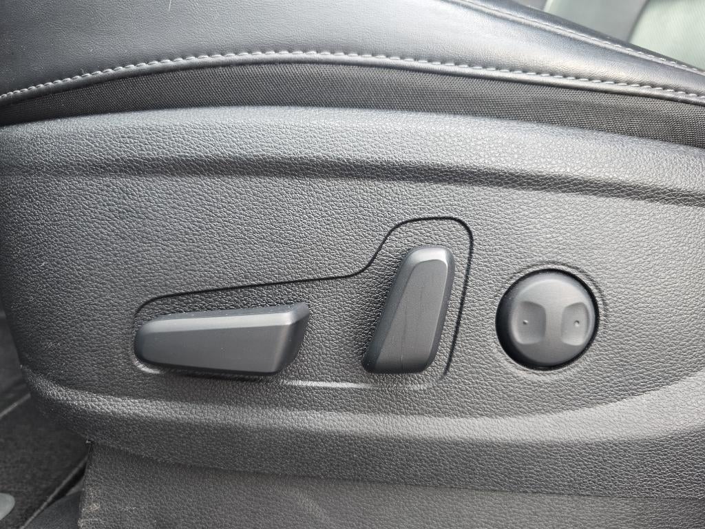 2025 Kia Telluride S - Photo 11