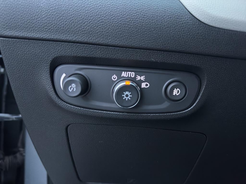 2023 Buick Encore GX Essence FWD