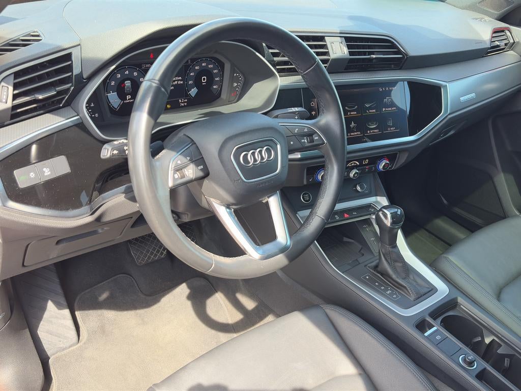 2024 Audi Q3 S line Premium 45 TFSI quattro