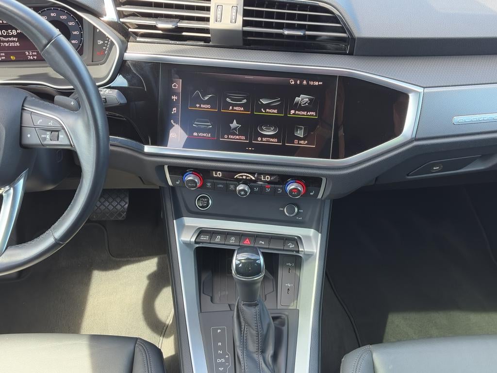 2024 Audi Q3 S line Premium 45 TFSI quattro