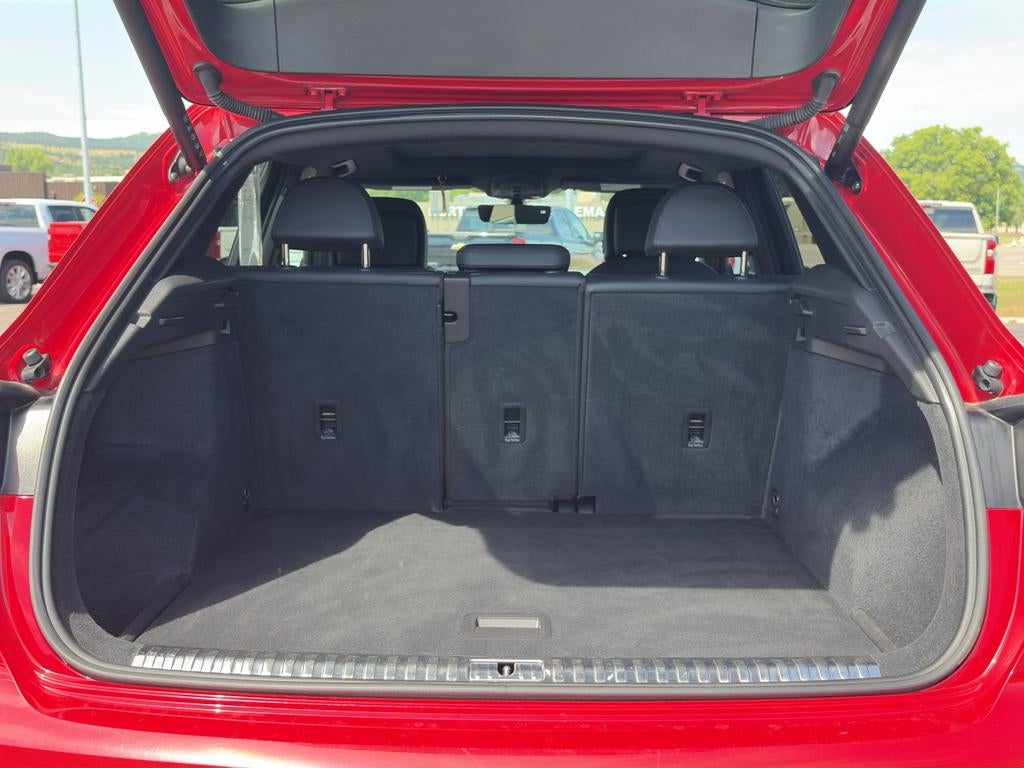 2024 Audi Q3 S line Premium 45 TFSI quattro