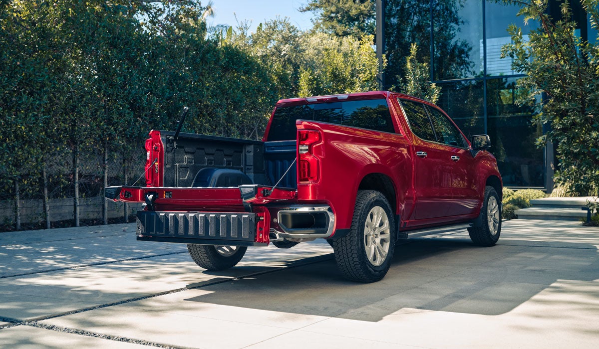 White's Queen City Motors in Spearfish SD